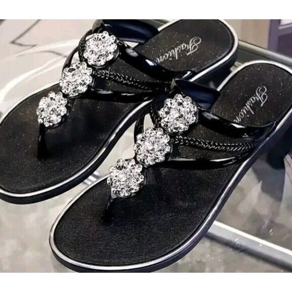 Women's (Bling!)-(Rhinestone)-(Flower)-(Flip Flops)-(Black)-(Size:9.5)-(New)-$30 - Picture 4 of 7